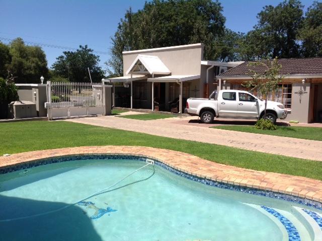 Lavender Lodge Vryburg Exterior photo