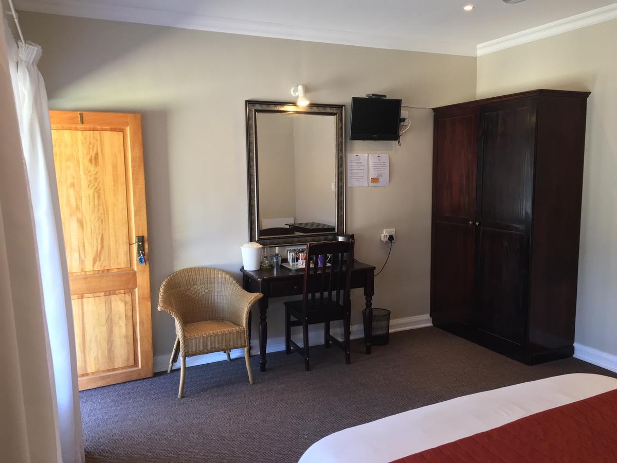 Lavender Lodge Vryburg Exterior photo