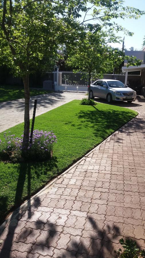 Lavender Lodge Vryburg Exterior photo